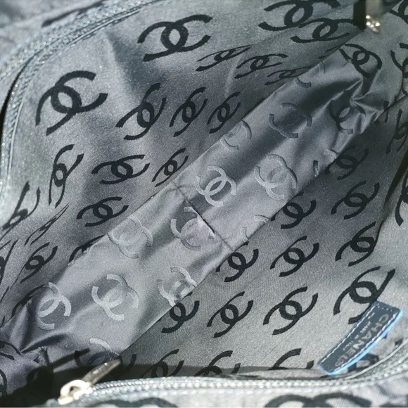 CHANEL CC DENIM SHOULDER BAG - Picture 9 of 12